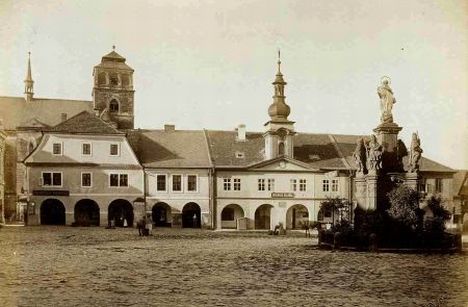 namesti hist.