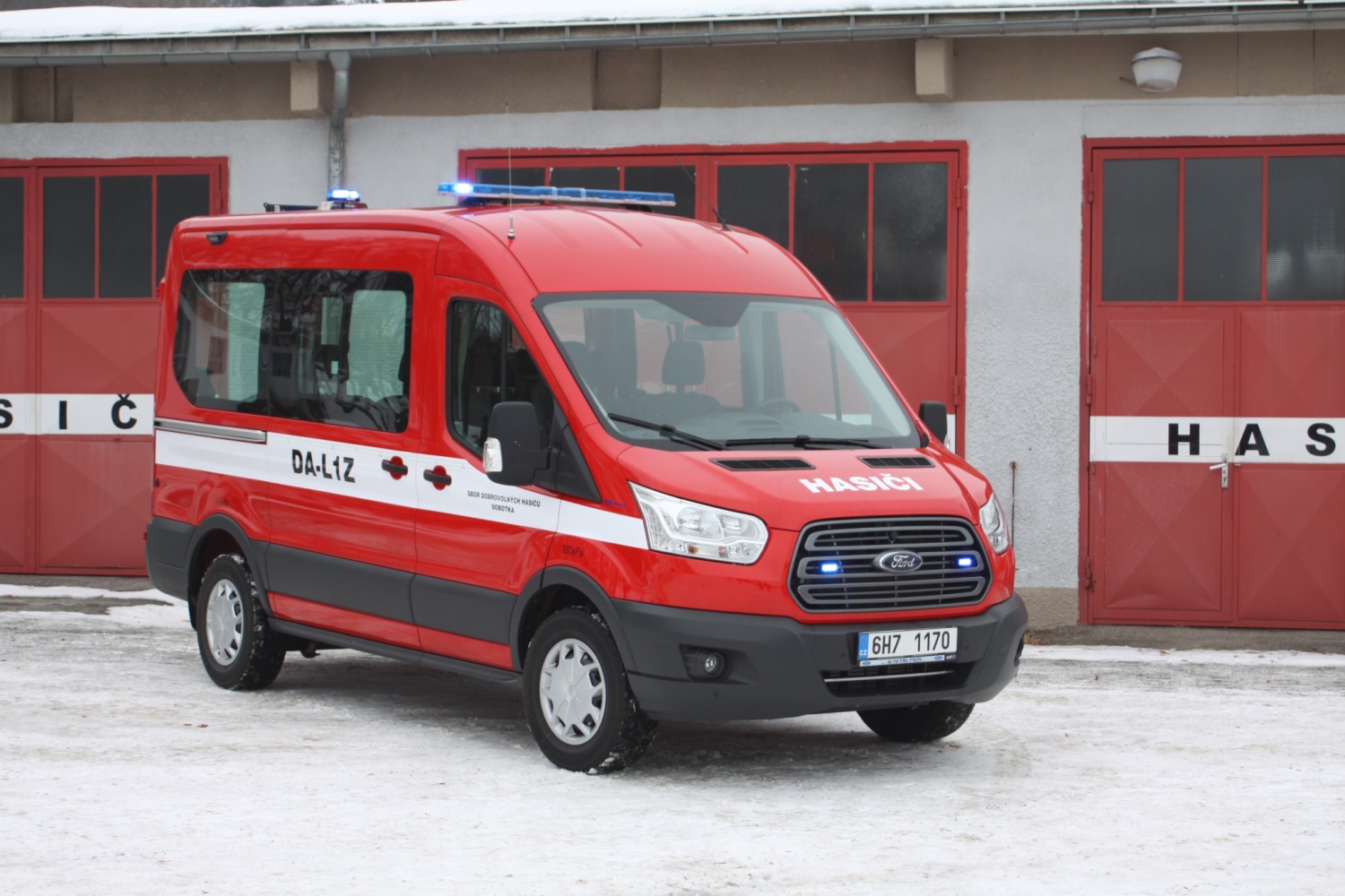 Nový automobil pro sobotecké hasiče